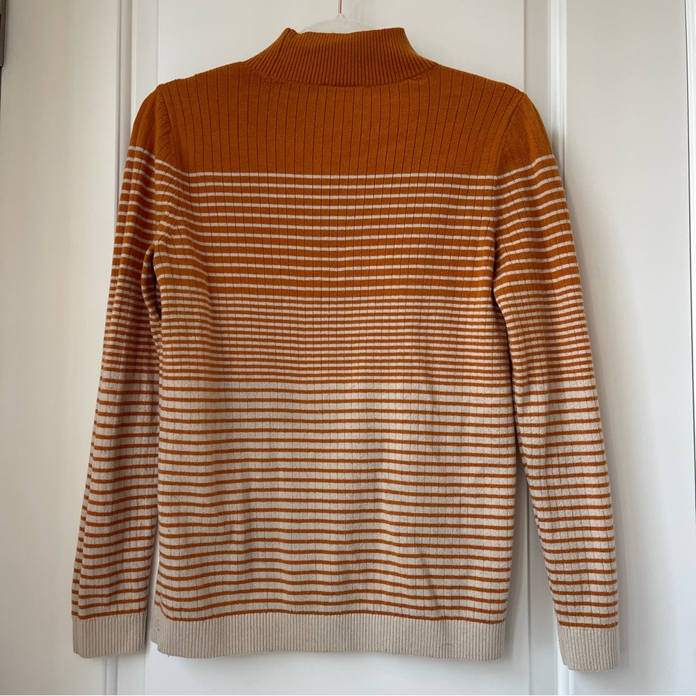 Goldenrod/orange and cream light sweater